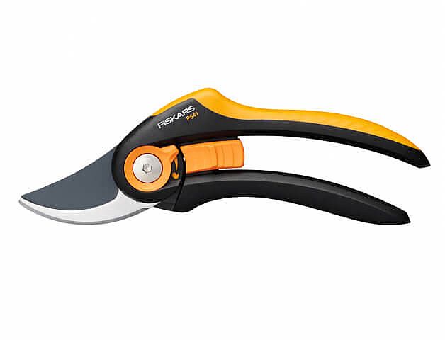 Nůžky FISKARS dvousečné Solid P541 1057169