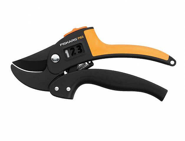 Nůžky FISKARS převodové PowerStep 1000575